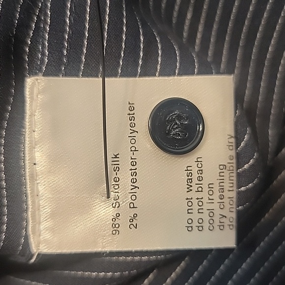 🆕️ AKRIS Silk Crepe Blouse - Picture 7 of 9